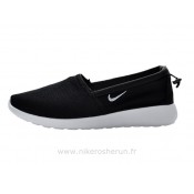 Chaussures Nike Roshe Run Slip on Homme Noir Blanc Roshe Run Boutique