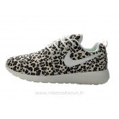 Chaussures Nike Roshe Run Pattern Femme Leopard Rosh Run Vetement De Sport