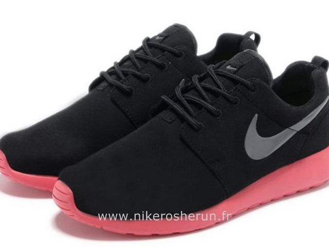 nike roshe run noir