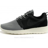 Nike Roshe Run Mid Chaussure pour Homme Noir Nike Roshe Run Enfant Chaussure Fille