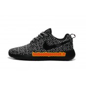 Nike Roshe run Imprimer Gris-Noir Nike Roshe Run Rose Nouvelle Collection