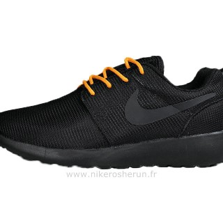 Chaussures Nike Roshe Run Knitting Homme MainNoir Roshe Run Palmier Soldes